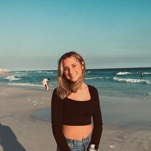 Meet your Posher, Caroline